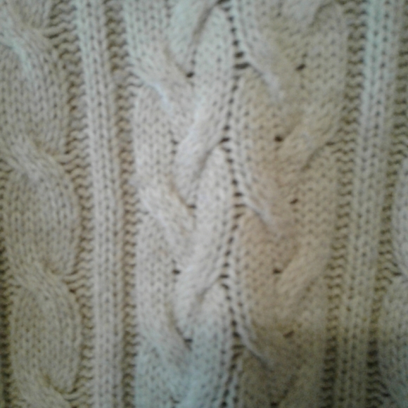 Urban Planet Cabel Knit Sweater - Picture 2 of 4